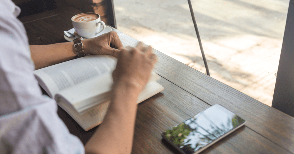 10 Effective Reading Habits to Boost Your Knowledge and Productivity